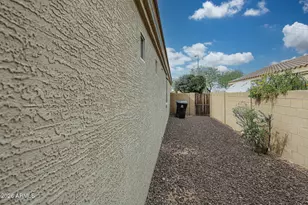 17545 W Watson Ln, Surprise, AZ 85388 - Photo 28