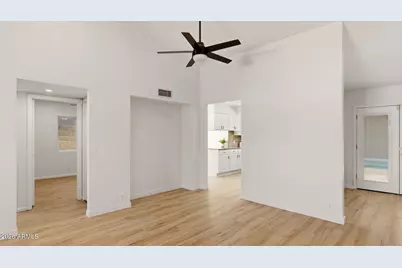 15221 N 42nd Place, Phoenix, AZ 85032 - Photo 14
