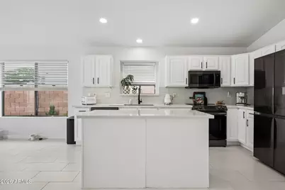 43520 W Sunland Drive, Maricopa, AZ 85138 - Photo 10