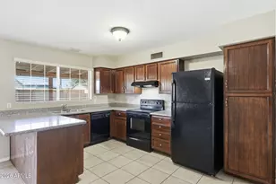 2837 W Grovers Ave, Phoenix, AZ 85053 - Photo 12