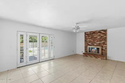 4721 E Sandra Terrace, Phoenix, AZ 85032 - Photo 8
