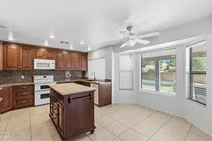 4721 E Sandra Terrace, Phoenix, AZ 85032 - Photo 10