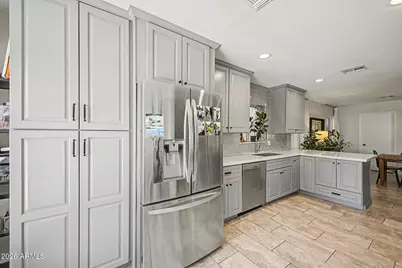 940 W Peralta Avenue, Mesa, AZ 85210 - Photo 14
