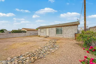 8211 S Calle Bella Vista, Guadalupe, AZ 85283 - Photo 2