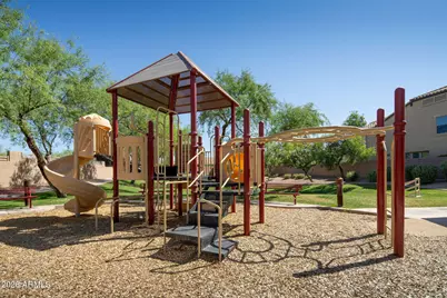 23023 N 43rd Place, Phoenix, AZ 85050 - Photo 38