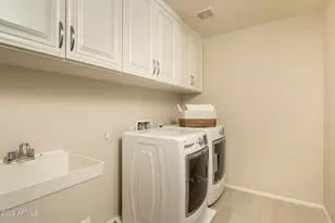 23023 N 43rd Pl, Phoenix, AZ 85050 - Photo 32