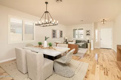 23023 N 43rd Place, Phoenix, AZ 85050 - Photo 8