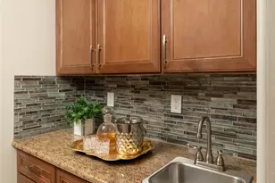 23023 N 43rd Pl, Phoenix, AZ 85050 - Photo 12