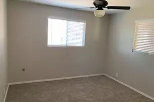 2445 N 38th St, Phoenix, AZ 85008 - Photo 14