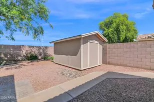 502 N Falcon Dr, Gilbert, AZ 85234 - Photo 32