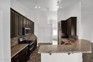 502 N Falcon Dr, Gilbert, AZ 85234 - Photo 12