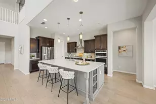 9565 W Patrick Ln, Peoria, AZ 85383 - Photo 4