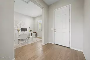 9565 W Patrick Ln, Peoria, AZ 85383 - Photo 8