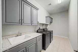 9565 W Patrick Ln, Peoria, AZ 85383 - Photo 52