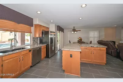 6624 W Louise Drive, Glendale, AZ 85310 - Photo 10