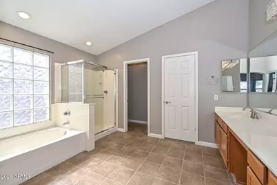6624 W Louise Drive, Glendale, AZ 85310 - Photo 32
