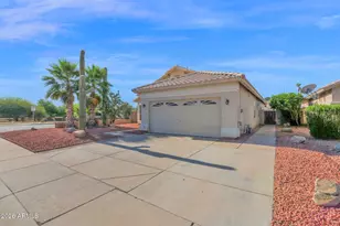 1011 W Kelton Ln, Phoenix, AZ 85023 - Photo 2