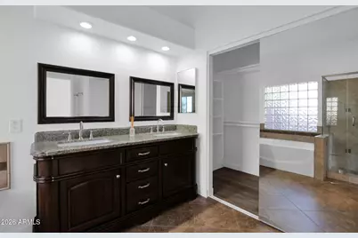 1011 W Kelton Lane, Phoenix, AZ 85023 - Photo 18