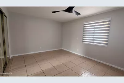 2512 N 47th Drive, Phoenix, AZ 85035 - Photo 6