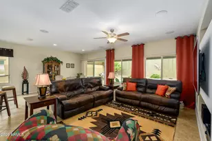 17494 W Pinnacle Vis Dr, Surprise, AZ 85387 - Photo 6