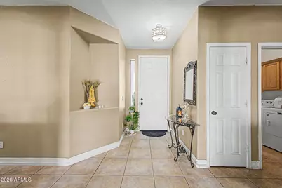 6611 S 25th Drive, Phoenix, AZ 85041 - Photo 4