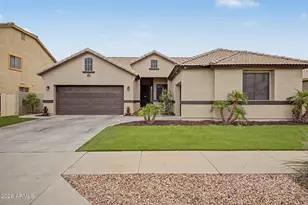 6611 S 25th Dr, Phoenix, AZ 85041 - Photo 2
