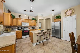 6611 S 25th Dr, Phoenix, AZ 85041 - Photo 6