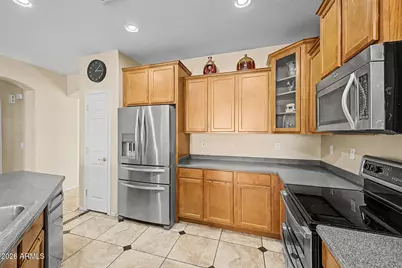 2013 N 119th Drive, Avondale, AZ 85392 - Photo 8
