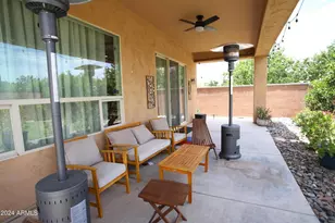 2006 E San Carlos Pl, Chandler, AZ 85249 - Photo 48