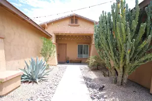 2006 E San Carlos Pl, Chandler, AZ 85249 - Photo 4