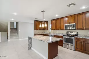 1737 E Manhatton Dr, Tempe, AZ 85282 - Photo 6
