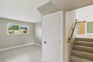 1737 E Manhatton Dr, Tempe, AZ 85282 - Photo 8