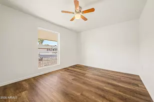 10413 W Mission Ln, Sun City, AZ 85351 - Photo 12