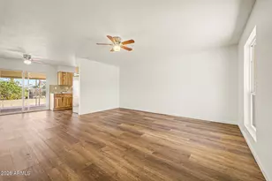 10413 W Mission Ln, Sun City, AZ 85351 - Photo 4