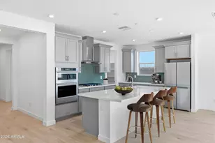 10223 S 20th Ln, Phoenix, AZ 85041 - Photo 4