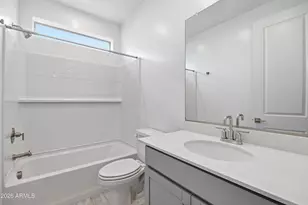 10223 S 20th Ln, Phoenix, AZ 85041 - Photo 32