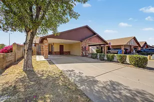 442 S 32nd Pl, Mesa, AZ 85204 - Photo 2