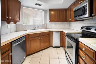 805 E Corte Oro St, Phoenix, AZ 85020 - Photo 6