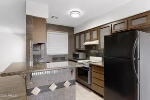 20235 N 3rd Dr, Phoenix, AZ 85027 - Photo 18