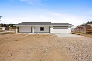 18278 S Frontier Rd, Peeples Valley, AZ 86332 - Photo 8