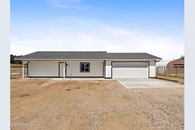 18278 S Frontier Road, Peeples Valley, AZ 86332 - Photo 2
