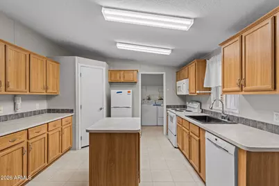 27650 S Clydesdale Avenue, Congress, AZ 85332 - Photo 2