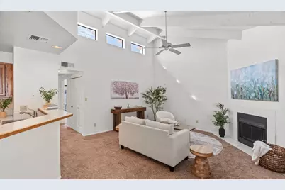 1017 E Maryland Avenue #Unit 213, Phoenix, AZ 85014 - Photo 8