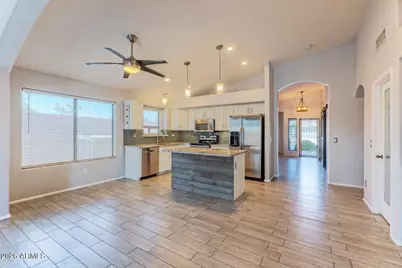 6003 N 124th Drive, Litchfield Park, AZ 85340 - Photo 8