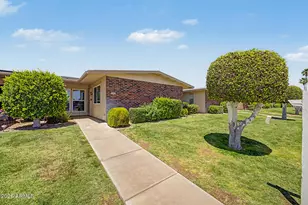 17476 N Del Webb Blvd, Sun City, AZ 85373 - Photo 2