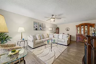 17476 N Del Webb Blvd, Sun City, AZ 85373 - Photo 4