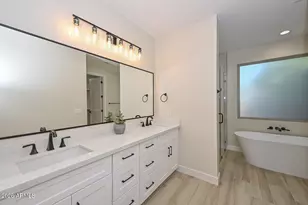 19222 N 29th Pl, Phoenix, AZ 85050 - Photo 26