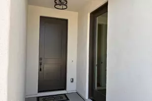 19222 N 29th Pl, Phoenix, AZ 85050 - Photo 2