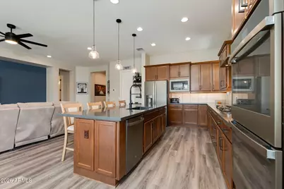 26797 N 74th Avenue, Peoria, AZ 85383 - Photo 10