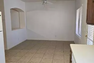 10324 W Grayback Dr, Arizona City, AZ 85123 - Photo 8